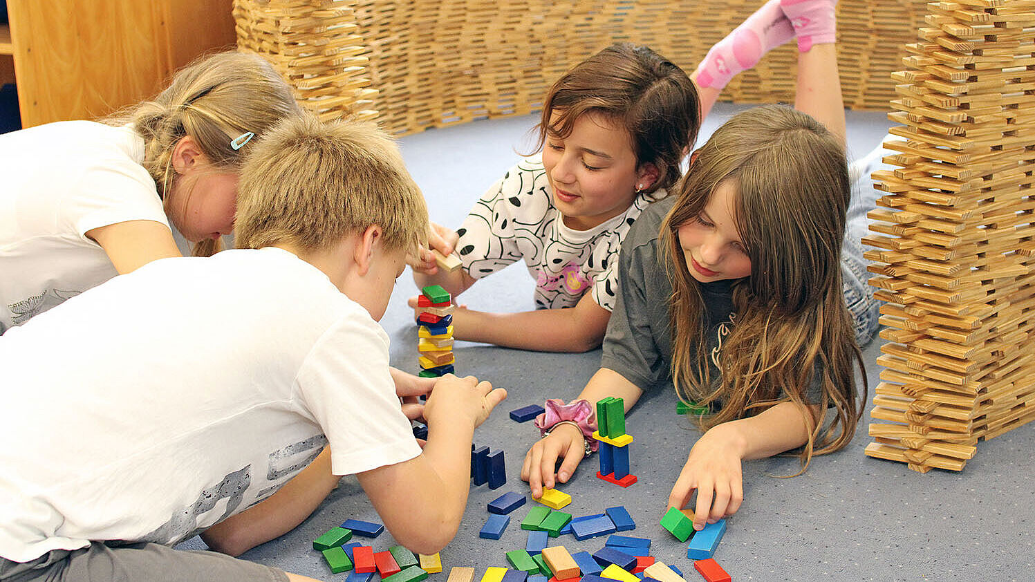 AWO_Ludwigsburg_Schulkindbetreuung_Blaettle_01_2026_1.jpg Gemeinsames Bauen bei der Schulkindbetreuung der AWO Ludwigsburg