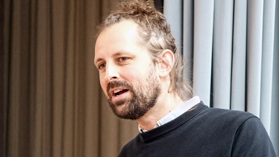 Öffnet die Seite '„Früher gab es aber einen stärkeren Konsens darüber, dass menschenfeindliche Aussagen nicht in Ordnung sind.“' Joachim Glaubitz, Foto von Ralf Snurawa